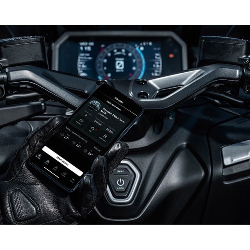 7-inch TFT with connectivity