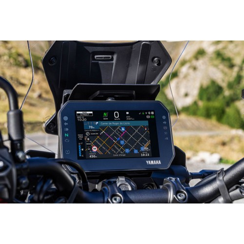 7in TFT with Garmin navigation