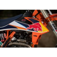 e5e5e5-PHO_PP_MON_79307913044-FACTORY-FUEL-TANK-montiert_%23SALL_%23AWSG_%23V1